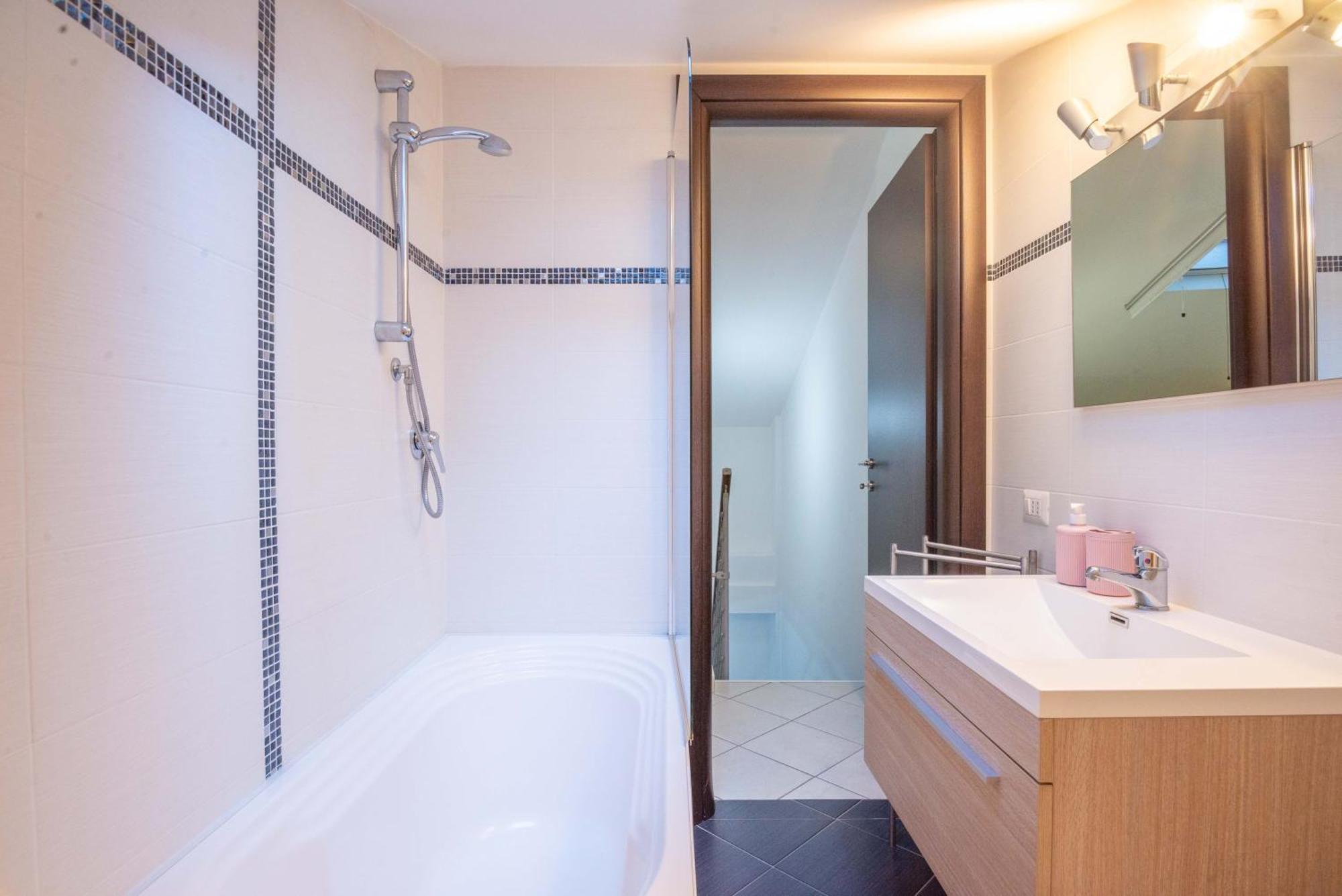 Casa.Ad Apartment Bracciano  Luaran gambar